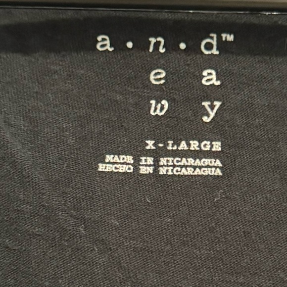 Elegant Black V-Neck Long Sleeve Shirt - Picture 7 of 8